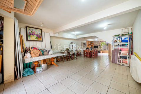 Image 37 - 1019303