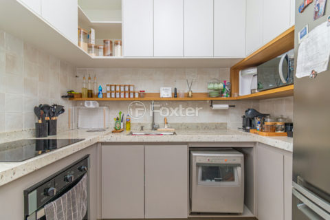 Image 23 - 1019307