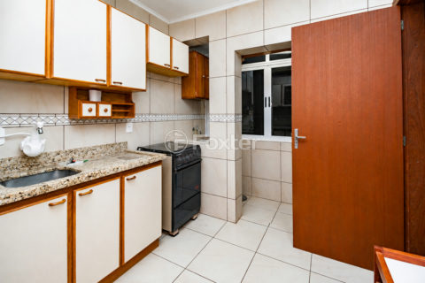 Image 19 - 1019310
