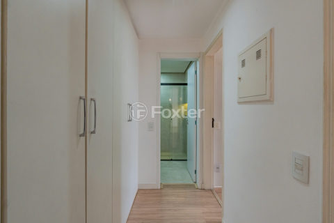 Image 6 - 1019325