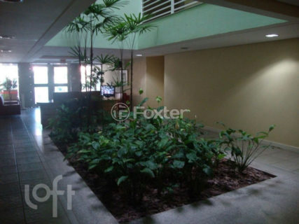 Image 12 - 1019342