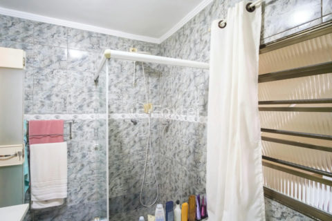 Image 19 - 1019351