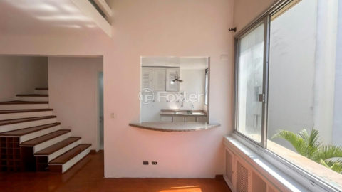 Image 1 - 1019353
