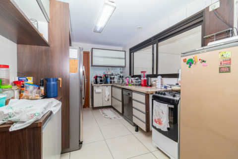 Image 38 - 1019358