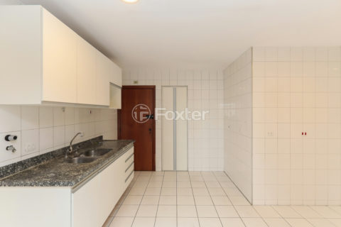 Image 19 - 1019429