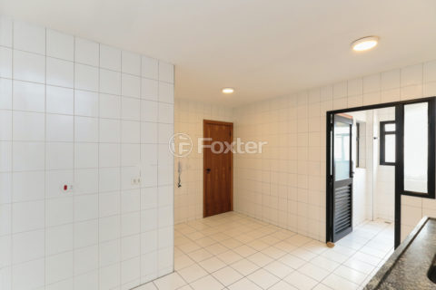 Image 22 - 1019429