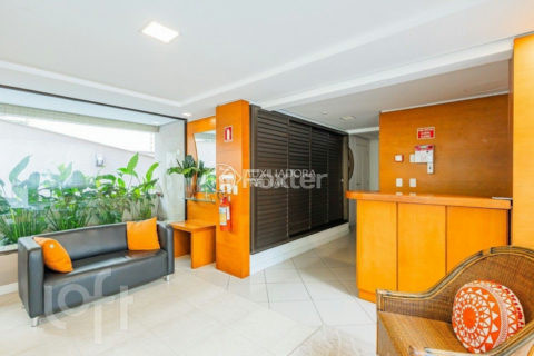 Image 2 - 1019456