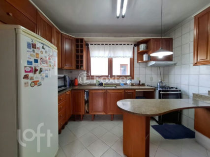 Image 10 - 1019459