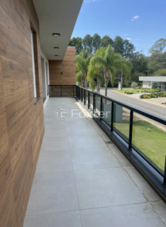 Image 3 - 1019495