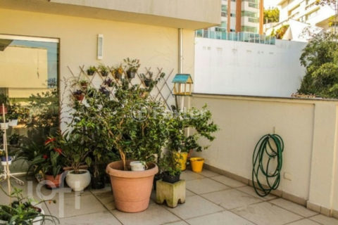 Image 16 - 1019509