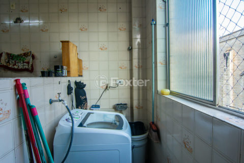 Image 18 - 1019551
