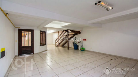 Image 39 - 1019559