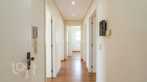 Image 4 - 1019564