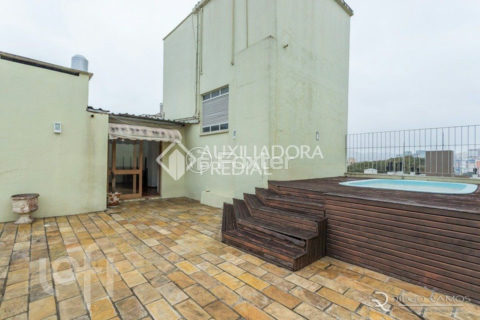 Image 32 - 1019570
