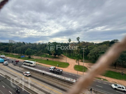 Image 11 - 1019572