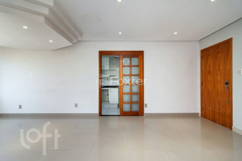 Image 3 - 1019698