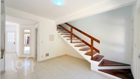 Image 11 - 1019730