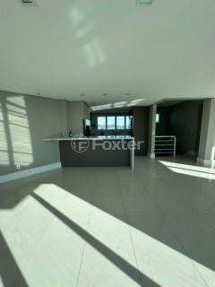 Image 4 - 1019738