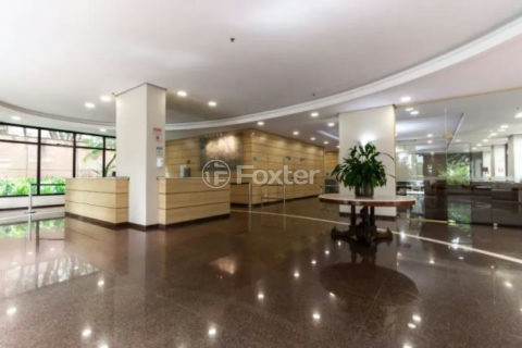 Image 13 - 1019759