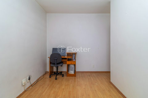 Image 12 - 1019827