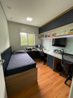 Image 21 - 1019831