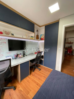 Image 20 - 1019831