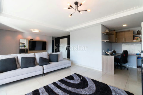 Image 1 - 1019833