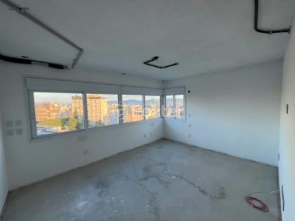Image 4 - 1019842