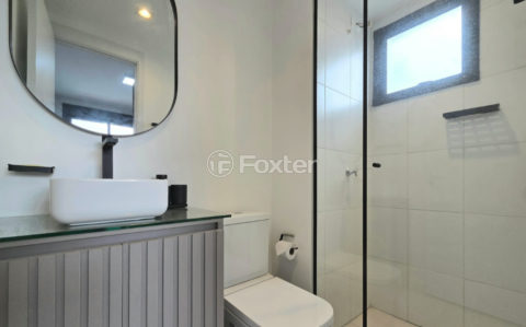 Image 10 - 1019856