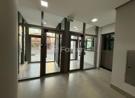 Image 12 - 1019960