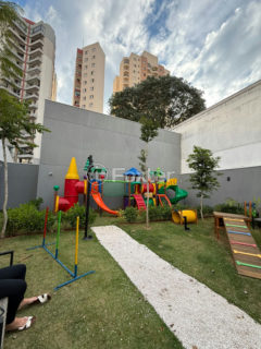 Image 27 - 1019960