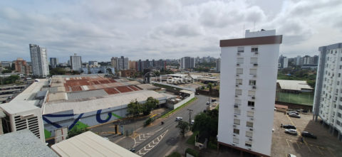 Image 19 - 1020005