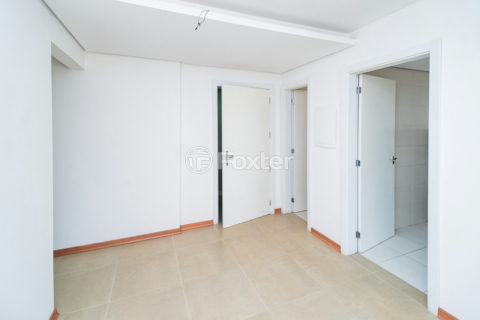 Image 4 - 1020028