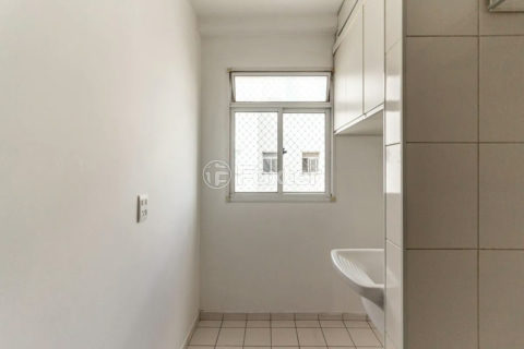 Image 25 - 1020033