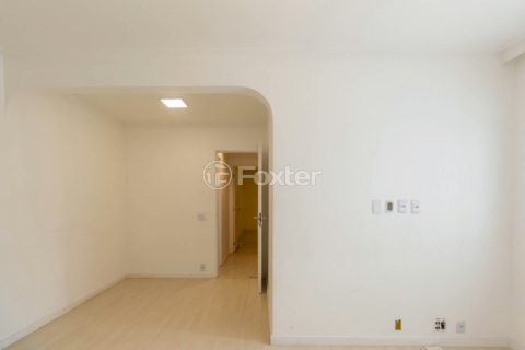 Image 4 - 1020099
