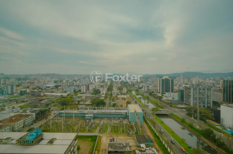 Image 10 - 1020228