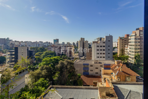 Image 23 - 102023