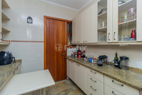 Image 42 - 102023