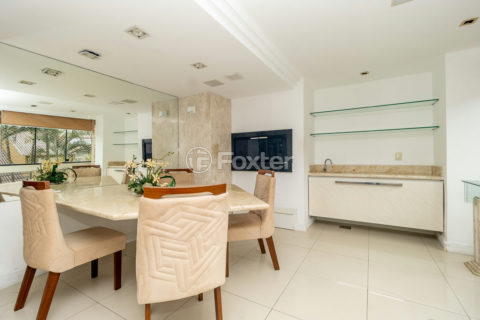 Image 7 - 1020264