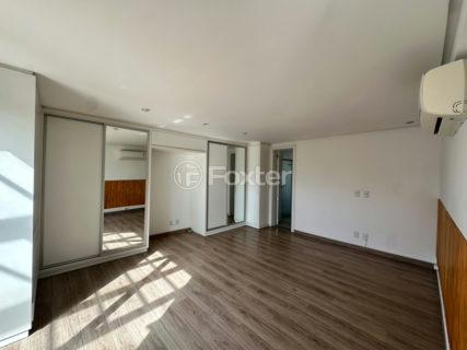 Image 3 - 1020329