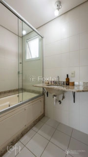 Image 37 - 1020339