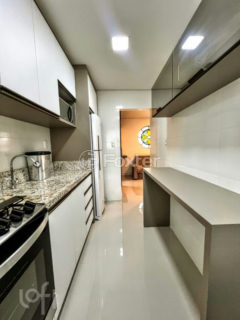 Image 3 - 1020342