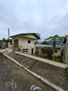 Image 21 - 1020343