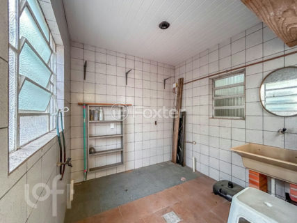 Image 34 - 1020356