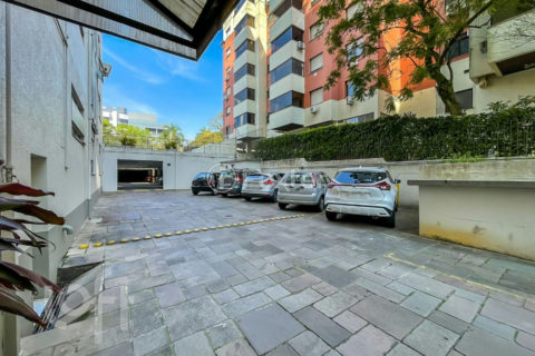 Image 39 - 1020360