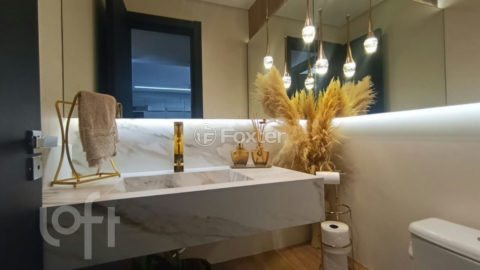Image 11 - 1020385