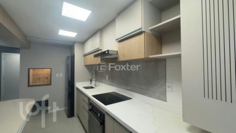 Image 17 - 1020400