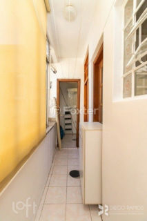 Image 22 - 1020417