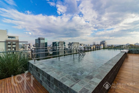 Image 23 - 1020425