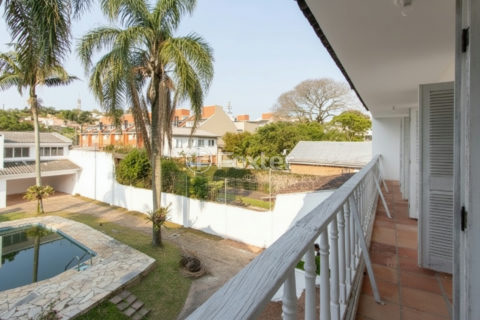 Image 40 - 1020483